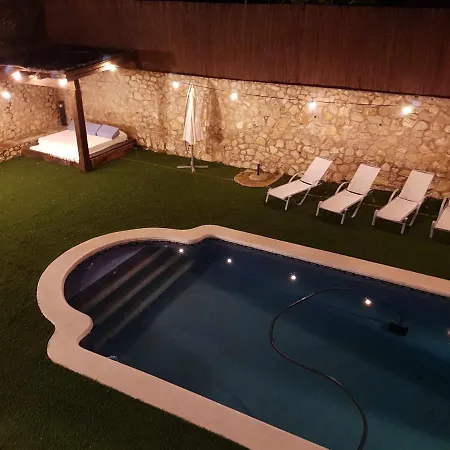 Mas Mestre Con Capacidad De 6 A 8 Huespedes Cerca De Sitges Olivella