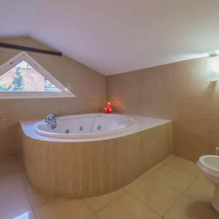 Mas Mestre Con Capacidad De 6 A 8 Huespedes Cerca De Sitges Holiday home Olivella