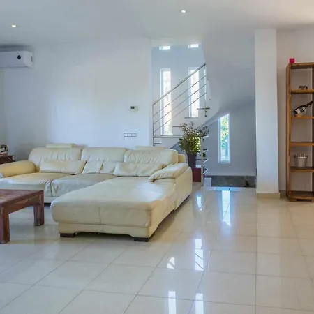 Mas Mestre Con Capacidad De 6 A 8 Huespedes Cerca De Sitges Holiday home *
